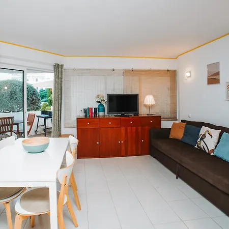 T2 Golden Club De Apartamento *